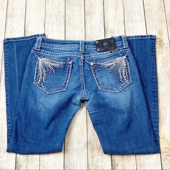 Miss Me | Mid Rise Straight | {724} - Picture 3 of 5